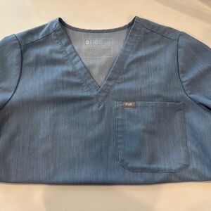 Figs women’s heathered Blue Catarina top